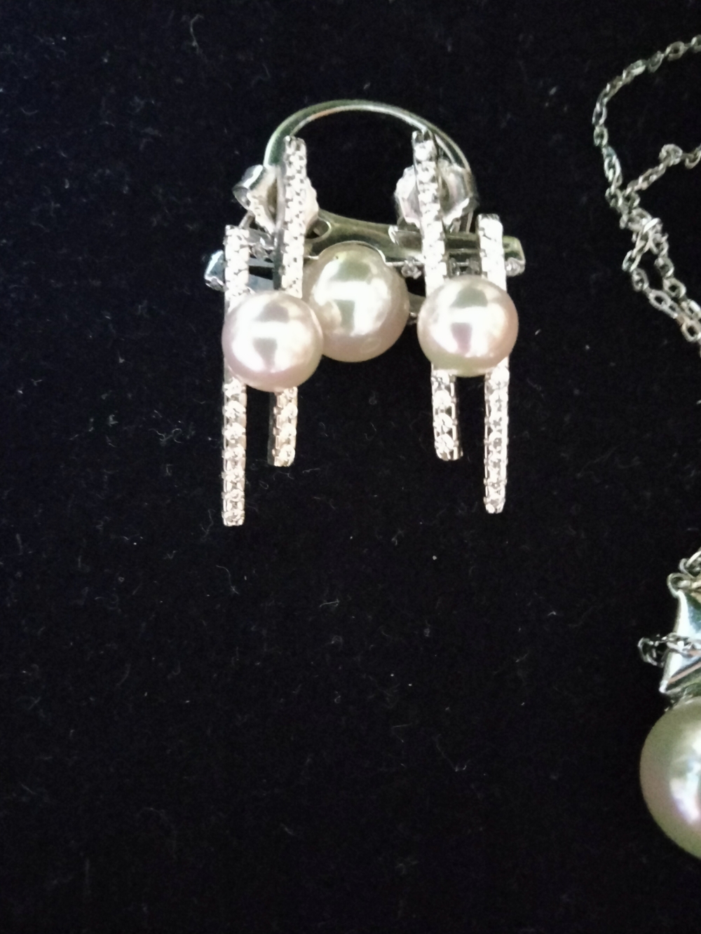 Majorica Pearl Jewelry Set in White & Silver Like New